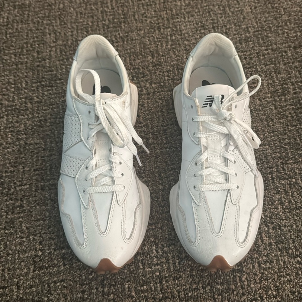 New balance 327. Size 9 women’s